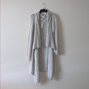 The perfectly cozy oatmeal sweater